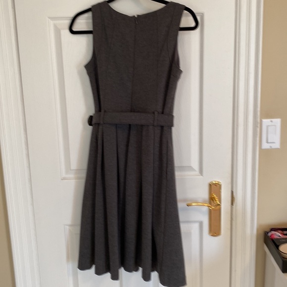 Lauren grey dress - Picture 10 of 11